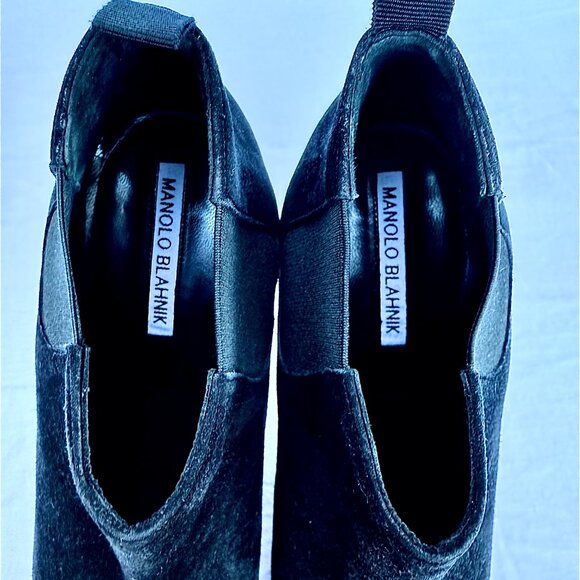 Manolo Blahnik Linuspla Black Suede Ankle Bootie Boots Size EU 38.5/8.5 US - Picture 6 of 7